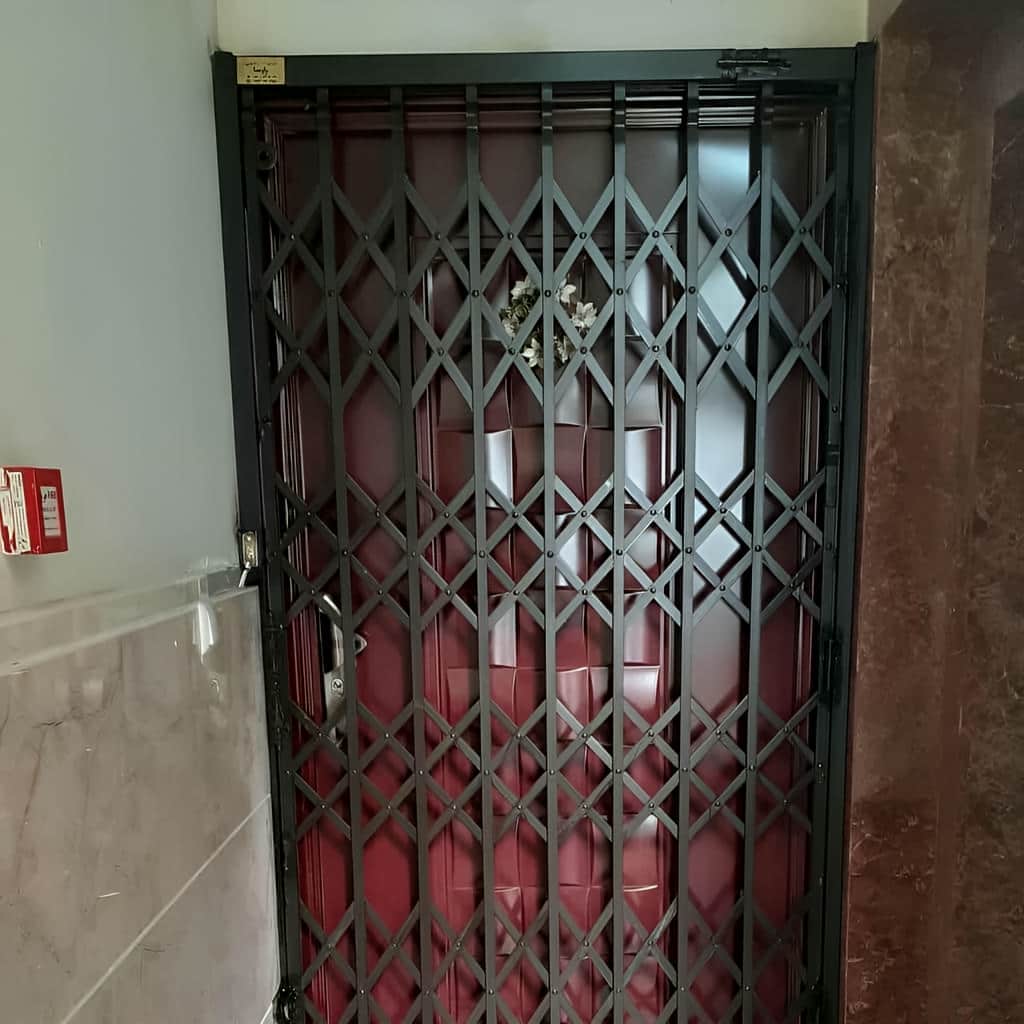 حفاظ آکاردئونی 4 گل لوزی برای پنجرهها