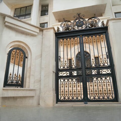 درب فلزی ورسای در زاهدان