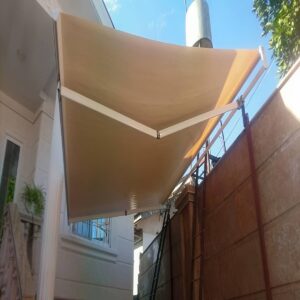 سایبان برقی و دستی زاهدان در پروژه مغازه پرتردد