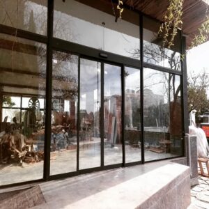 برآورد قیمت درب اتوماتیک شیشه ای کشویی در زاهدان
