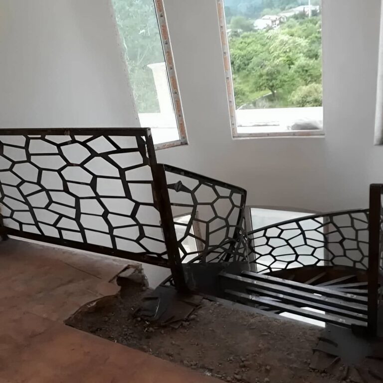 نرده دکوراتیو سی ان سی حیاط در زاهدان