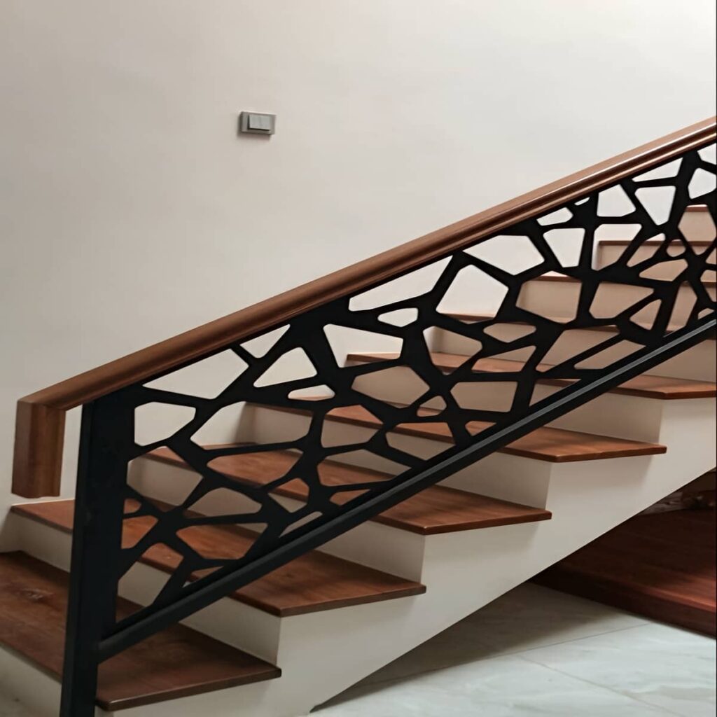 خرید حفاظ سی ان سی پنجره در زاهدان