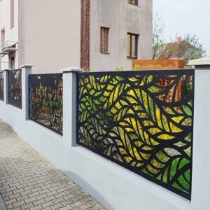نرده سی ان سی بالکن طرح دار زاهدان با نقش هندسی مشکی