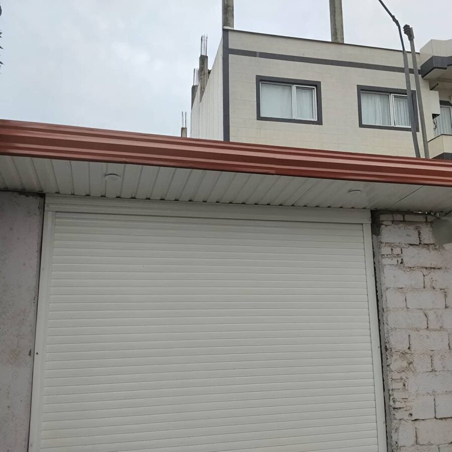 آردواز دکوراتیو زاهدان با فرم مدرن روی ورودی سنگی